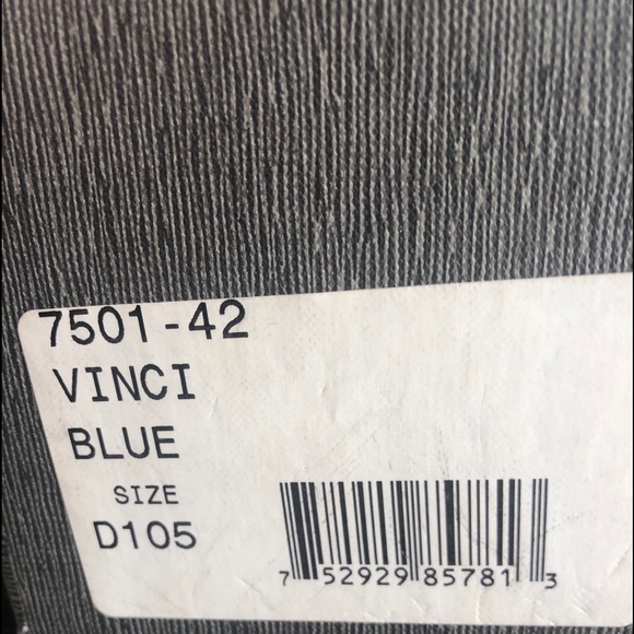 Men’s causal shoe; navy blue with white stitching. - Picture 2 of 4